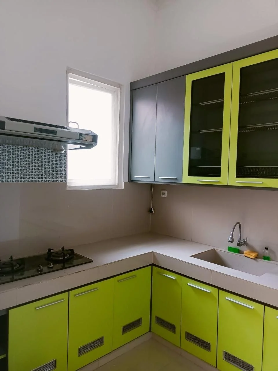 Dijual Rumah 2 Lantai di Perumahan Simpang Darmo Regency Surabaya Barat - Thumbnail 4