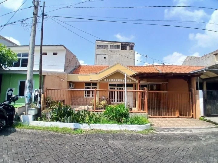 Dijual Rumah Siap Huni Furnished di Jalan Rungkut Mejoyo Selatan Surabaya Timur