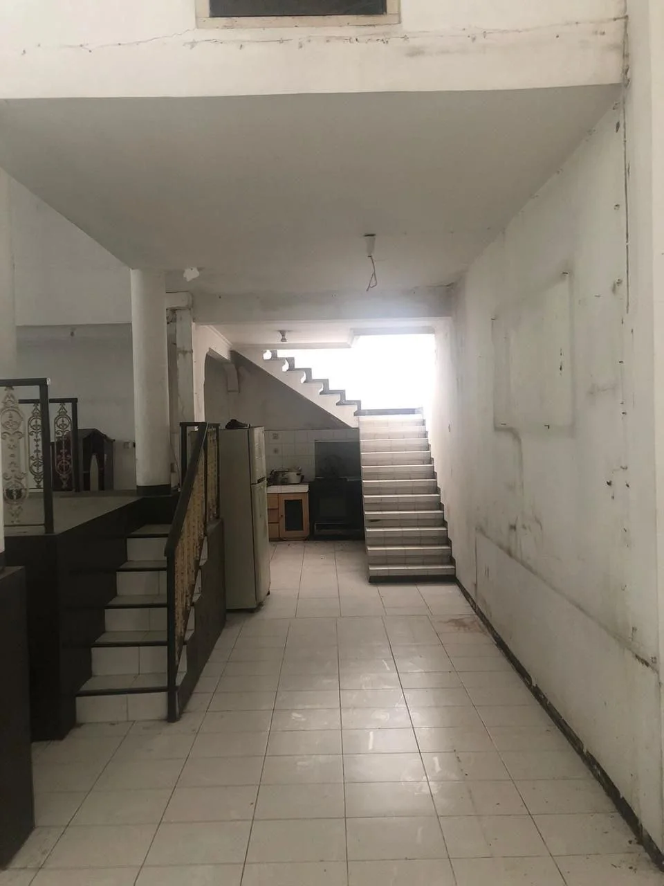 Dijual Rumah Strategis di Jalan Rungkut Mejoyo Surabaya Timur - Thumbnail 2