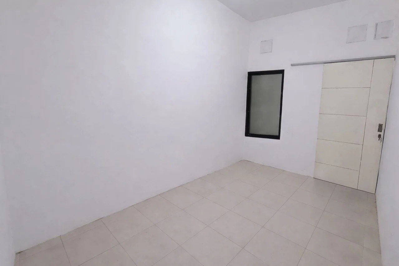 Disewakan Rumah Nyaman Minimalis Siap Huni di Kawasan Pondok Wiguna Regency Surabaya Timur - Thumbnail 3