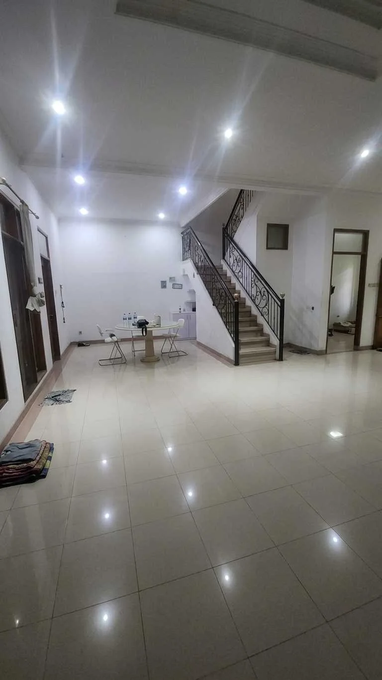 Disewakan Rumah Nyaman di Villa Permata Mutiara Pakuwon City Surabaya Timur