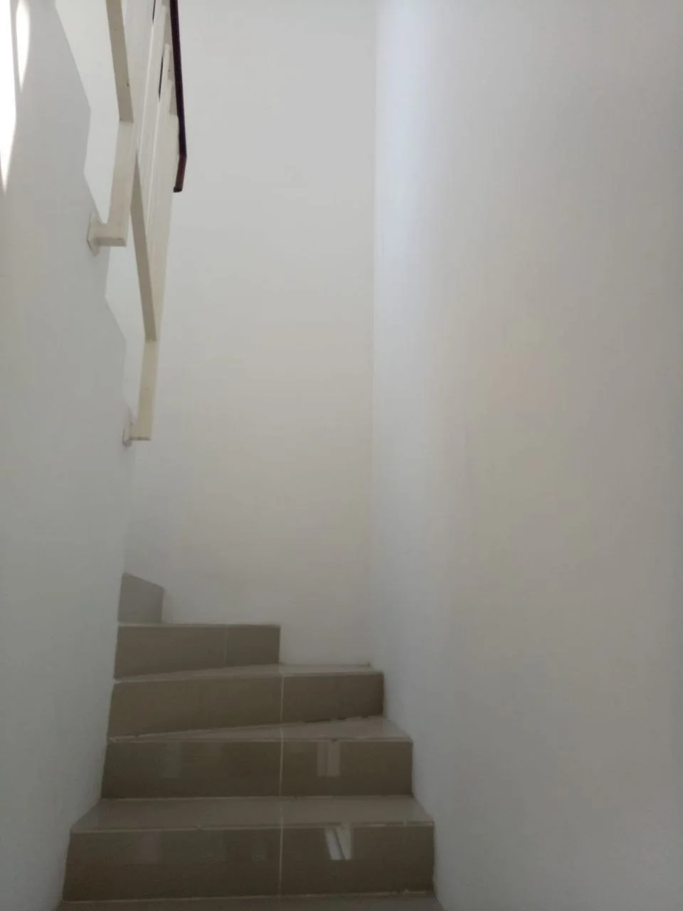 Dijual Rumah Minimalis Siap Huni di Citraland Northwest Park Surabaya Barat - Thumbnail 2