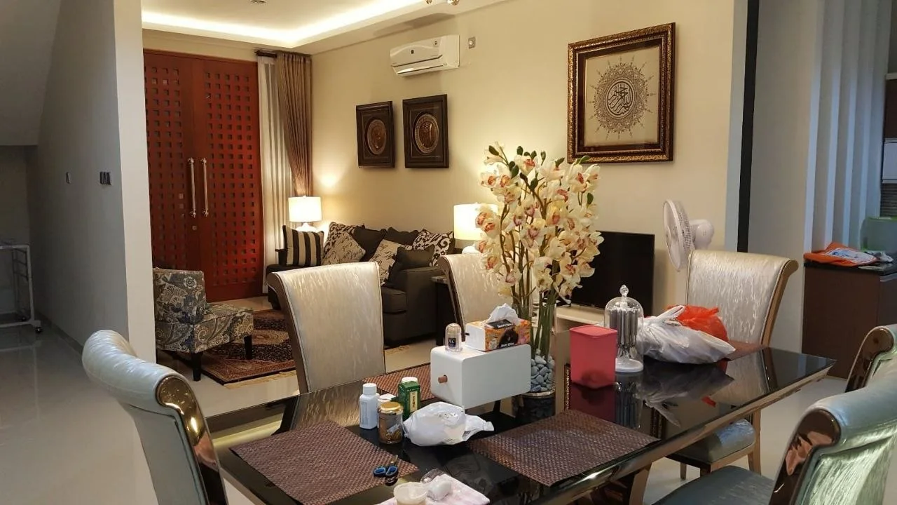 Dijual Rumah 2 Lantai Siap Huni di Perumahan Puri Safira Regency Gresik - Thumbnail 5