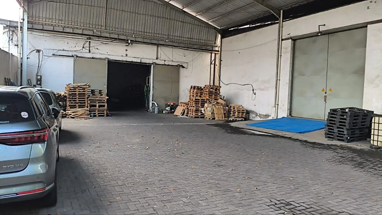 Dijual Gudang Luas Strategis di Jalan Kenjeran Surabaya Utara
