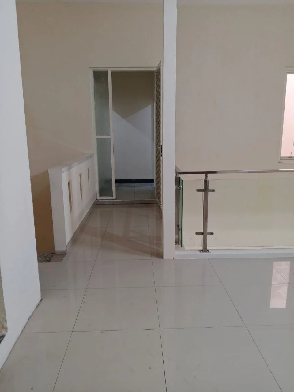 Dijual Rumah Siap Huni di Jalan Karah Tama Asri Surabaya Selatan - Thumbnail 7