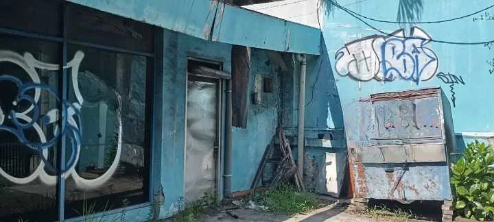 Dijual Rumah Strategis Cocok Untuk Usaha di Perak Timur Surabaya Utara - Thumbnail 2