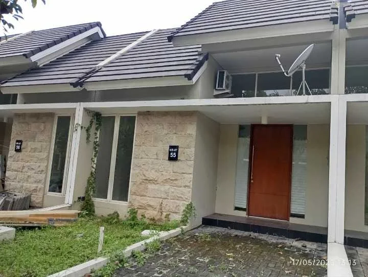 Dijual Rumah Strategis Northwest Surabaya barat