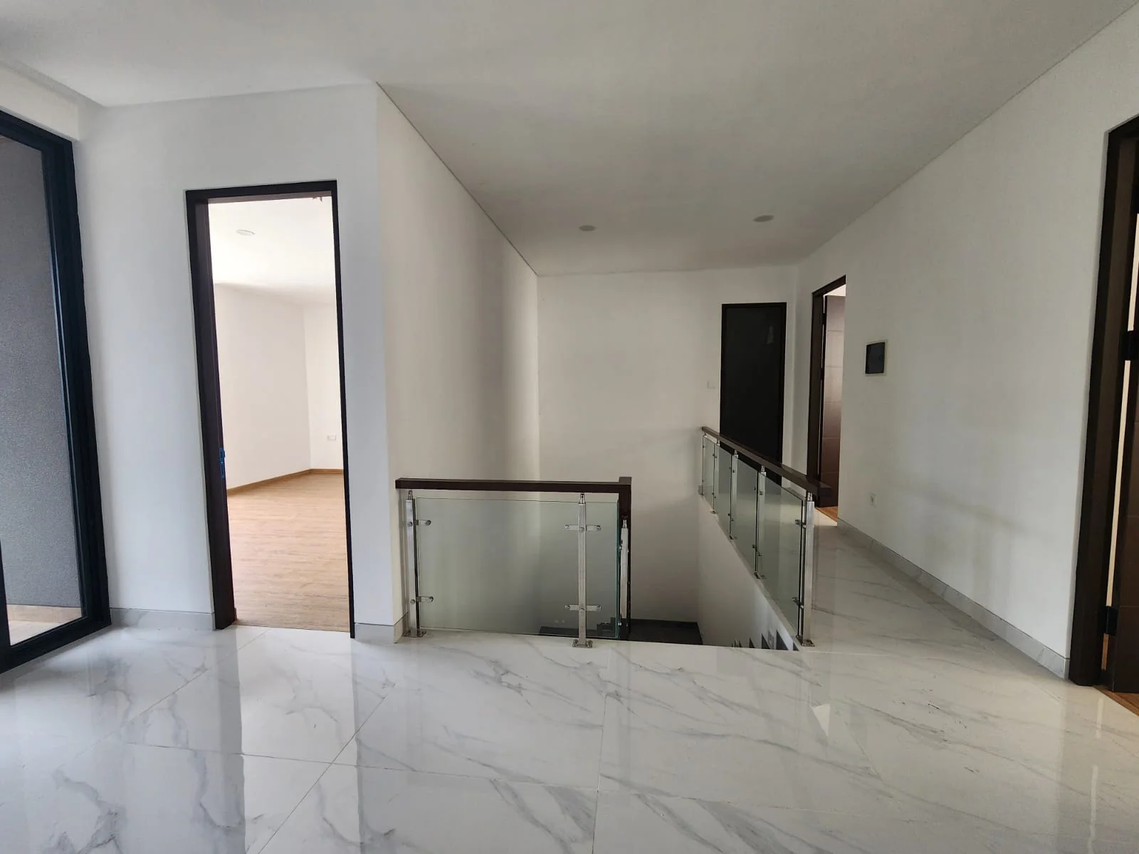 Dijual Rumah Baru Minimalis di Woodland Citraland Surabaya Barat