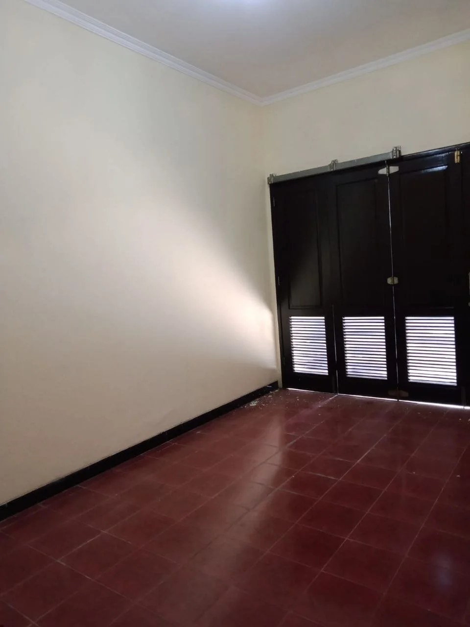 Dijual Rumah Bagus Siap Huni di Bendul Merisi Selatan Surabaya Selatan - Thumbnail 6