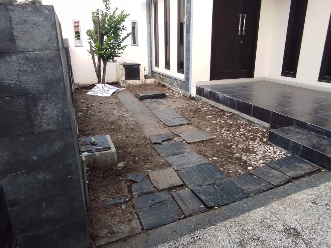 Dijual Rumah Bagus Siap Huni di Bendul Merisi Selatan Surabaya Selatan - Thumbnail 8
