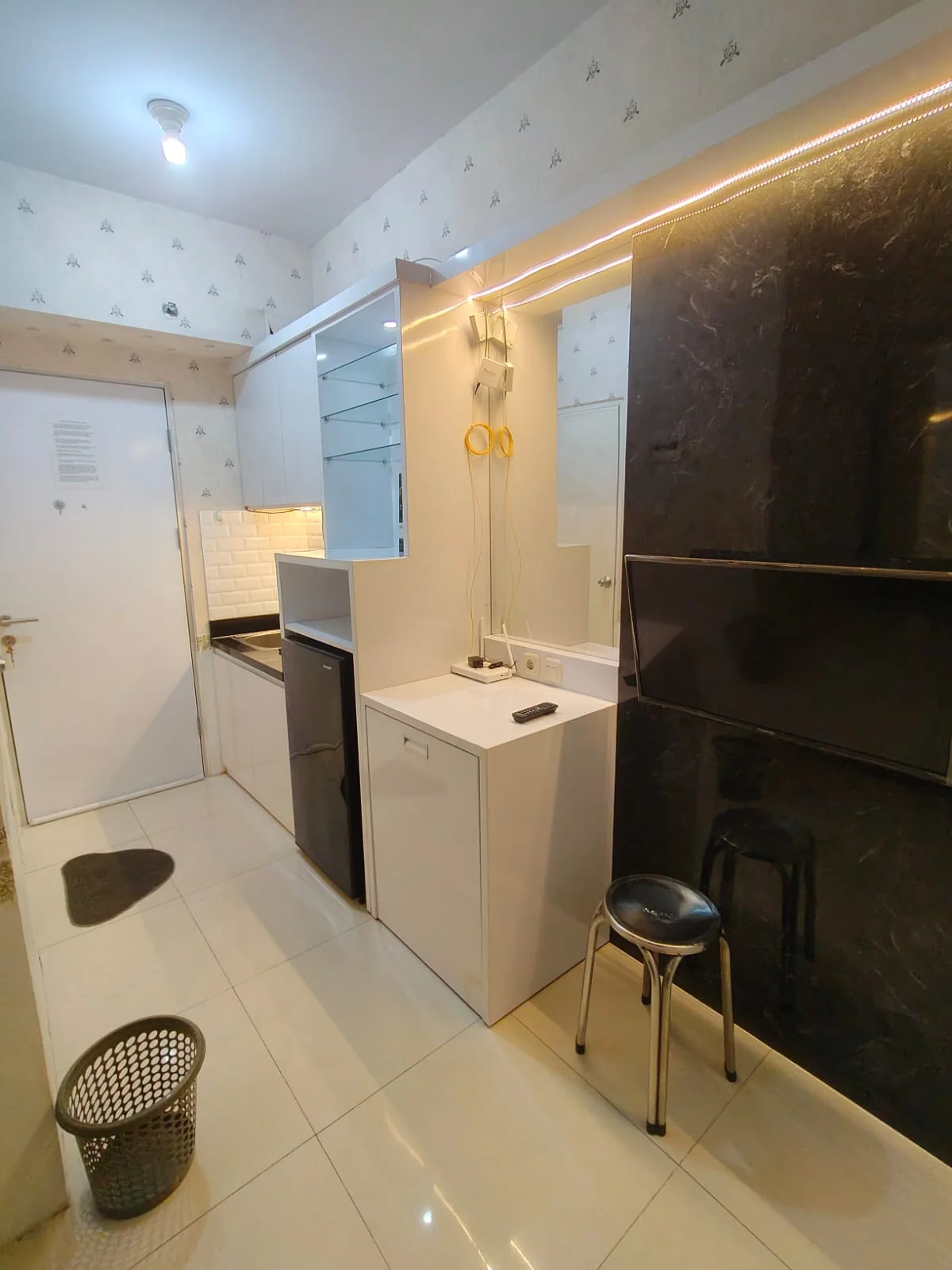 Dijual Apartemen Murah Full Furnish 1 BR di Gunawangsa Tidar Surabaya Pusat - Image 1