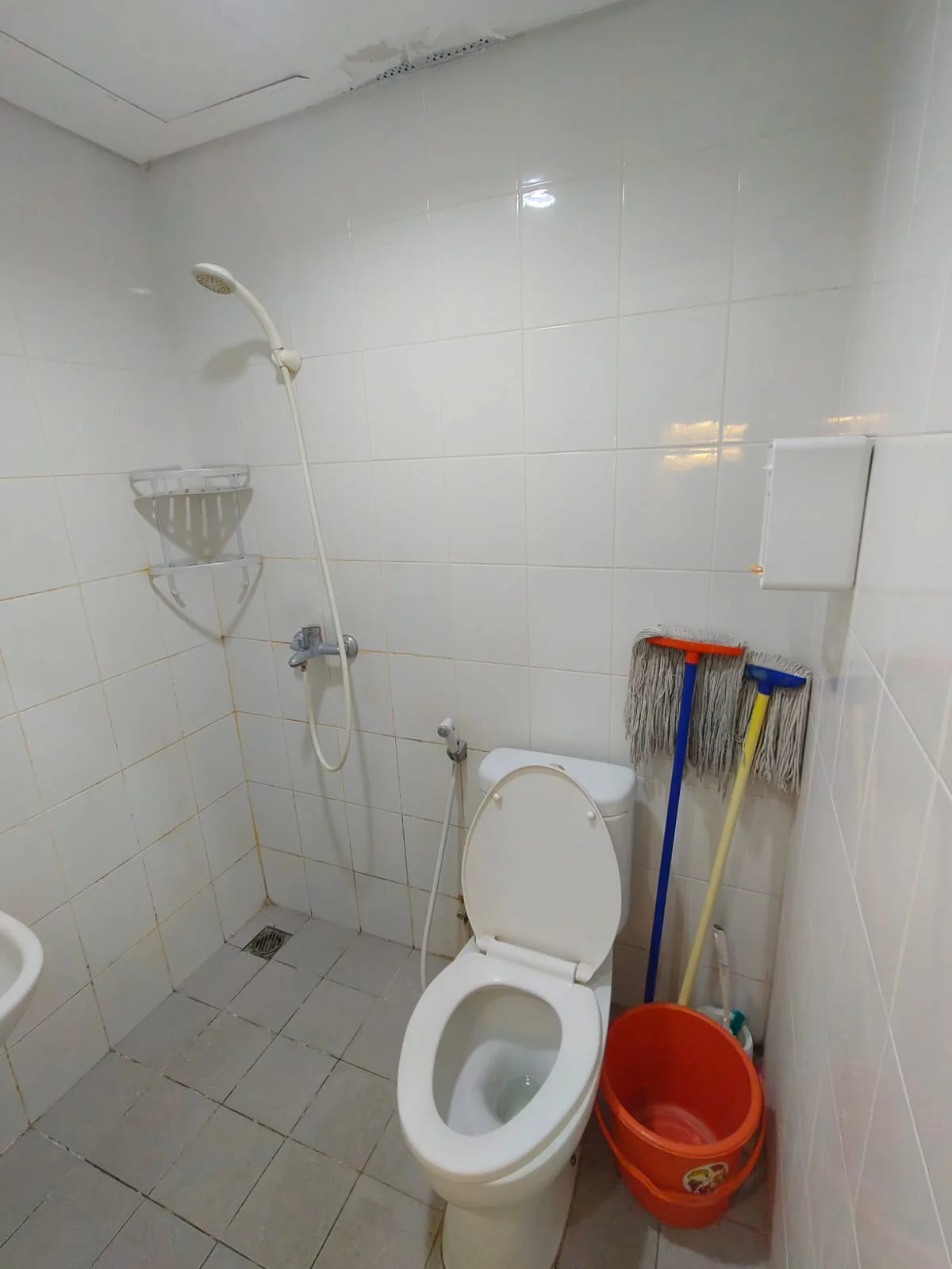 Dijual Apartemen Murah Full Furnish 1 BR di Gunawangsa Tidar Surabaya Pusat - Thumbnail 2