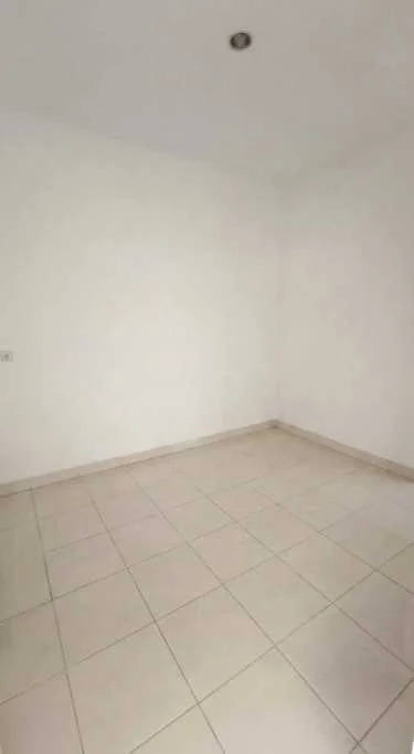 Dijual Rumah Minimalis Siap Huni di Kawasan Valencia Icon Puri Surya Jaya Sidoarjo - Thumbnail 7