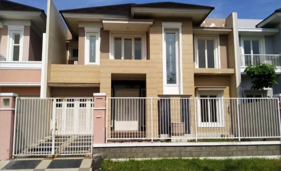 Dijual Rumah Minimalis 2 Lantai Siap Huni di Wilayah Puri Galaxy Surabaya Timur