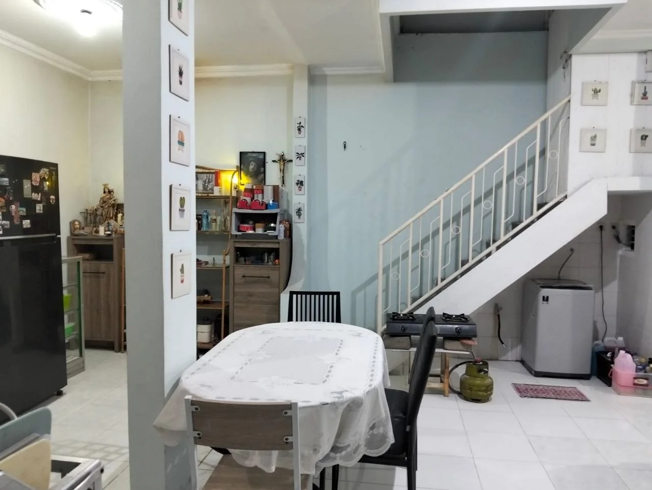 Dijual Rumah Hook Strategis di Jalan Wisma Permai Surabaya Timur - Thumbnail 5