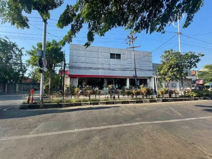 Dijual/Disewakan Toko 1 Lantai Hook Strategis di Kawasan Jalan Kalasan Pacar Keling Surabaya Timur - Image 1