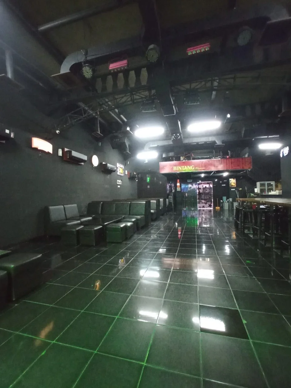 Dijual Tempat Usaha Karaoke Strategis Komersial Area di Kawasan Kusuma Bangsa Surabaya Pusat - Thumbnail 4