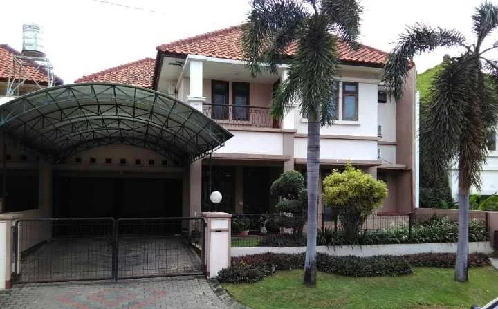 Dijual Rumah Mewah Premium Hook di Kawasan Pakuwon Vila Bukit Indah Surabaya Barat