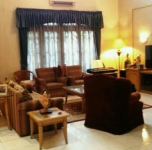 Dijual Rumah Mewah Premium Hook di Kawasan Pakuwon Vila Bukit Indah Surabaya Barat - Thumbnail 6
