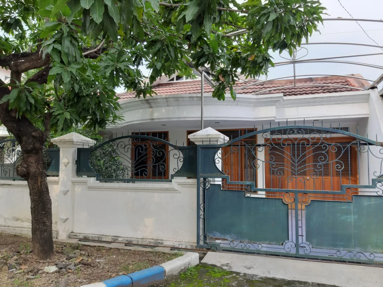 Dijual Rumah Pondok Nirwana Baruk Utara Surabaya Dekat MERR SHM Harga 2 Miliar