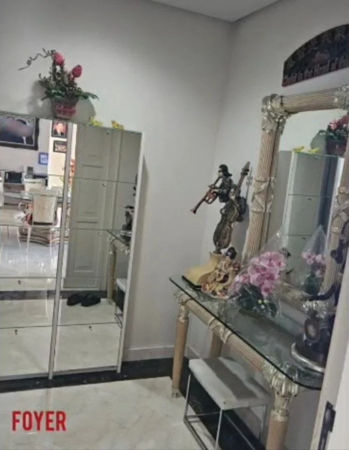Dijual Apartemen Mewah The Adhiwangsa di Surabaya Barat - Thumbnail 2