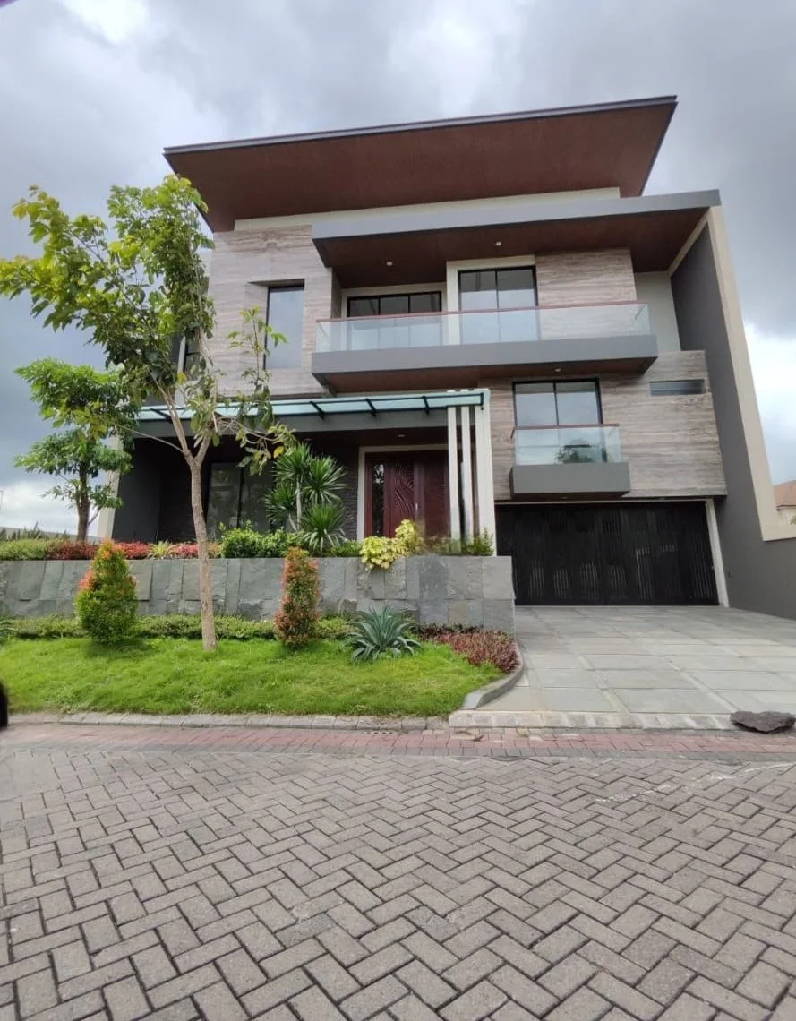 Dijual Rumah Baru Minimalis di Pakuwon Indah Surabaya Barat
