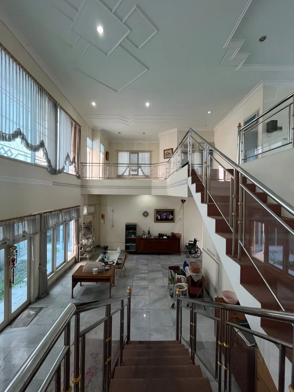 Dijual/Disewakan Rumah Mewah Classic 2 Lantai di Puri Widya Kencana Citraland Surabaya Barat - Thumbnail 8
