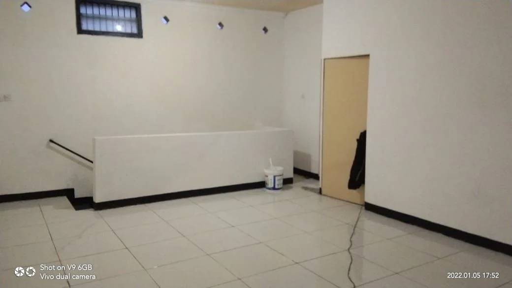 Dijual/Disewakan Ruko 2 Lantai Strategis Cocok Untuk Usaha di Jalan Raya Kertajaya Surabaya Timur - Image 1