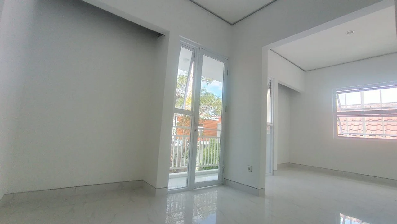 Jual Rumah Baru 2 Lantai di International Village Citraland Surabaya Barat - Thumbnail 6