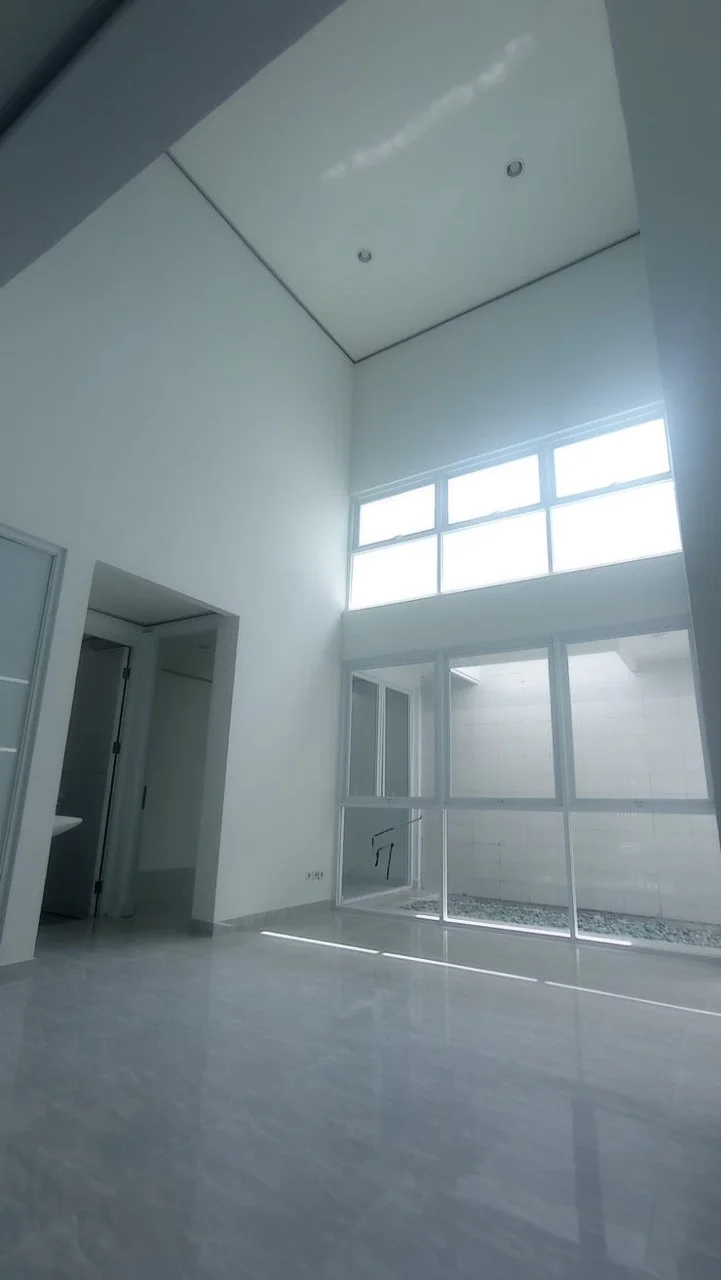 Dijual Rumah Baru 2 Lantai di International Village Citraland Surabaya Barat - Thumbnail 2