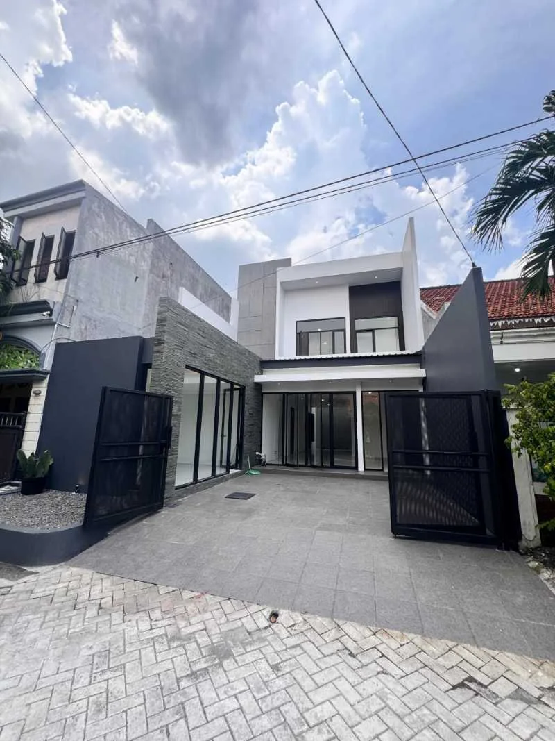 Dijual Rumah Lokasi Strategis Pandugo Surabaya Timur