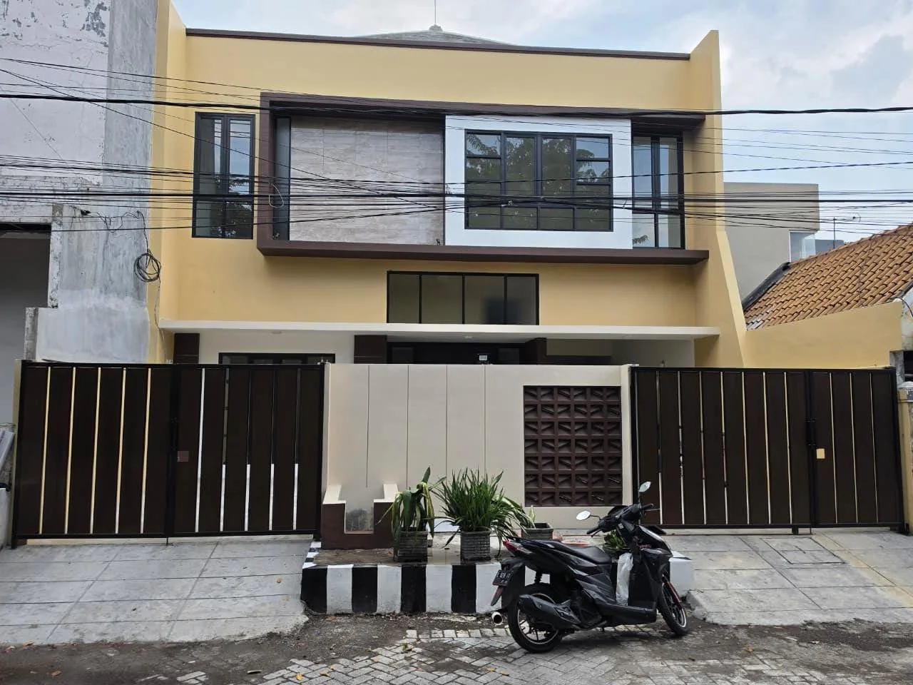 Dijual Rumah Baru Gress Di Kendangsari Surabaya Timur