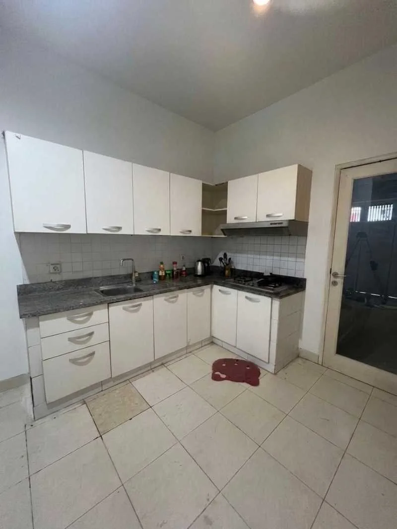 Dijual Rumah Minimalis Modern di Diamond Hill Citraland Surabaya Barat - Thumbnail 6