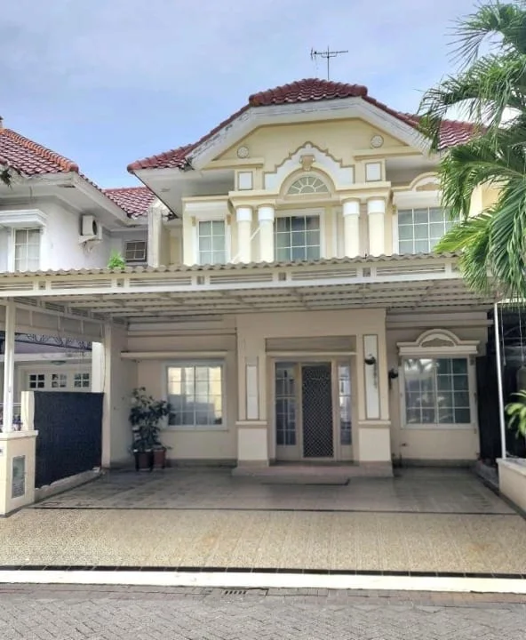 Jual Rumah 2 Lantai Virginia Regency Pakuwon City Surabaya Timur - Image 1