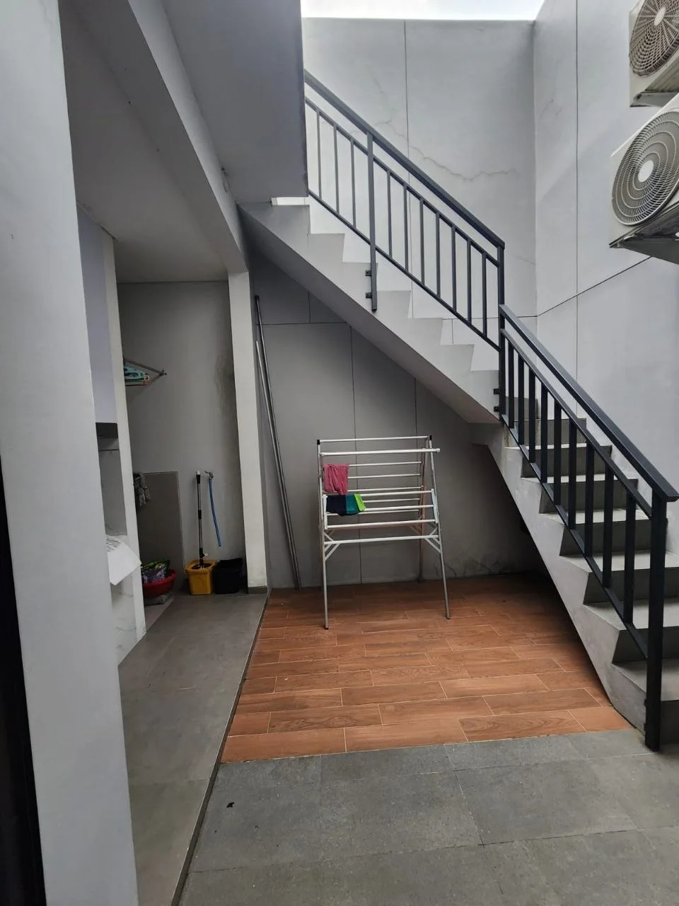 Dijual Rumah Semi Furnished di The Grand Kenjeran Akeno Surabaya Utara - Thumbnail 3