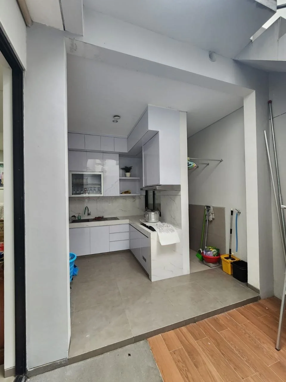Dijual Rumah Semi Furnished di The Grand Kenjeran Akeno Surabaya Utara - Thumbnail 7