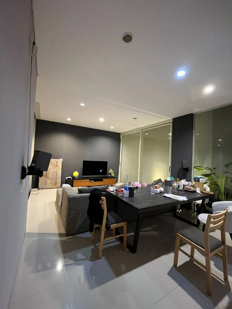 Dijual/Disewakan Rumah Siap Huni di Greenlake Citraland Surabaya Barat - Thumbnail 5