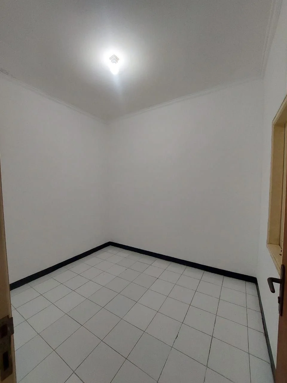 Dijual Ruko Strategis di Jalan Kenjeran Surabaya Utara - Thumbnail 8