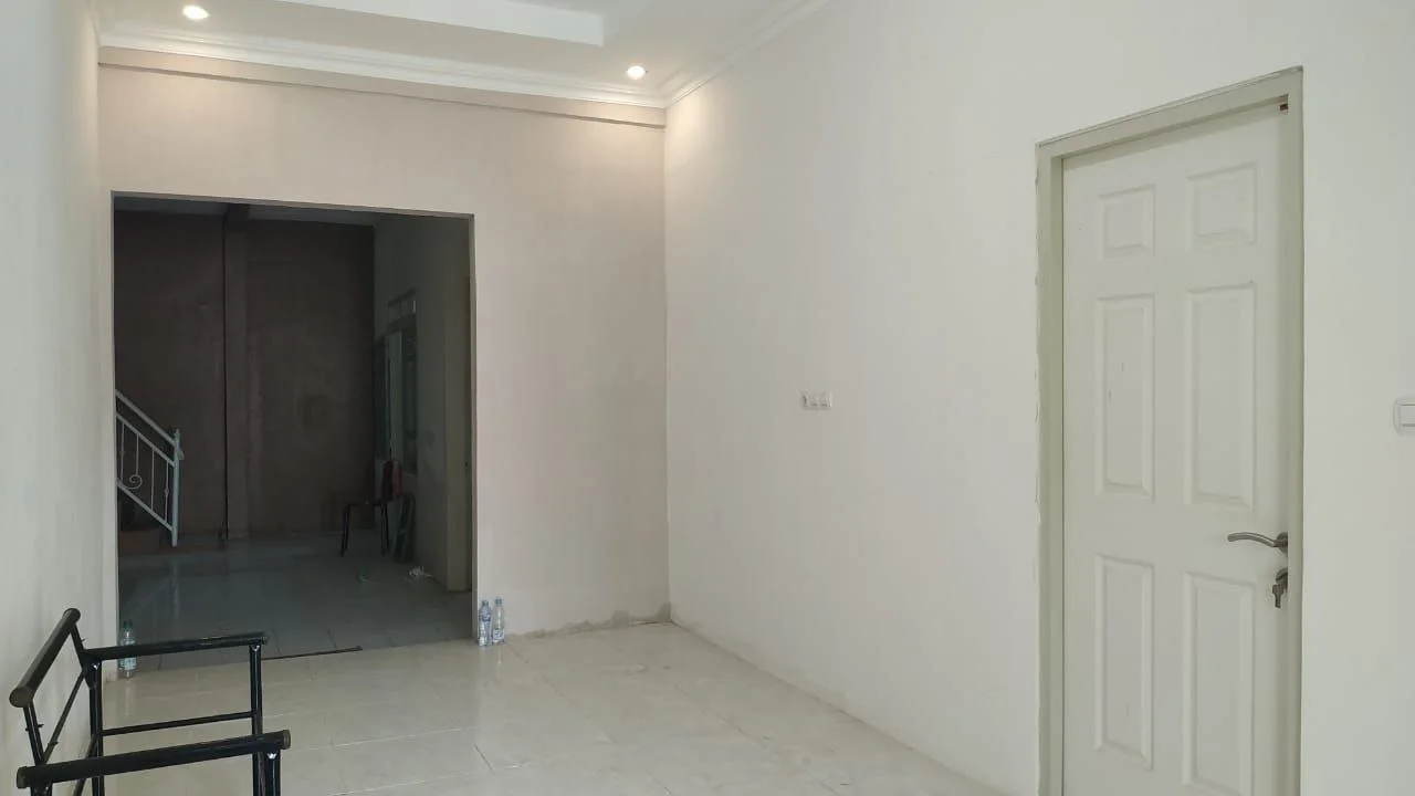 Dijual Rumah 2 Lantai Kawasan Strategis di Perumahan Merpati Juanda Sidoarjo - Thumbnail 3