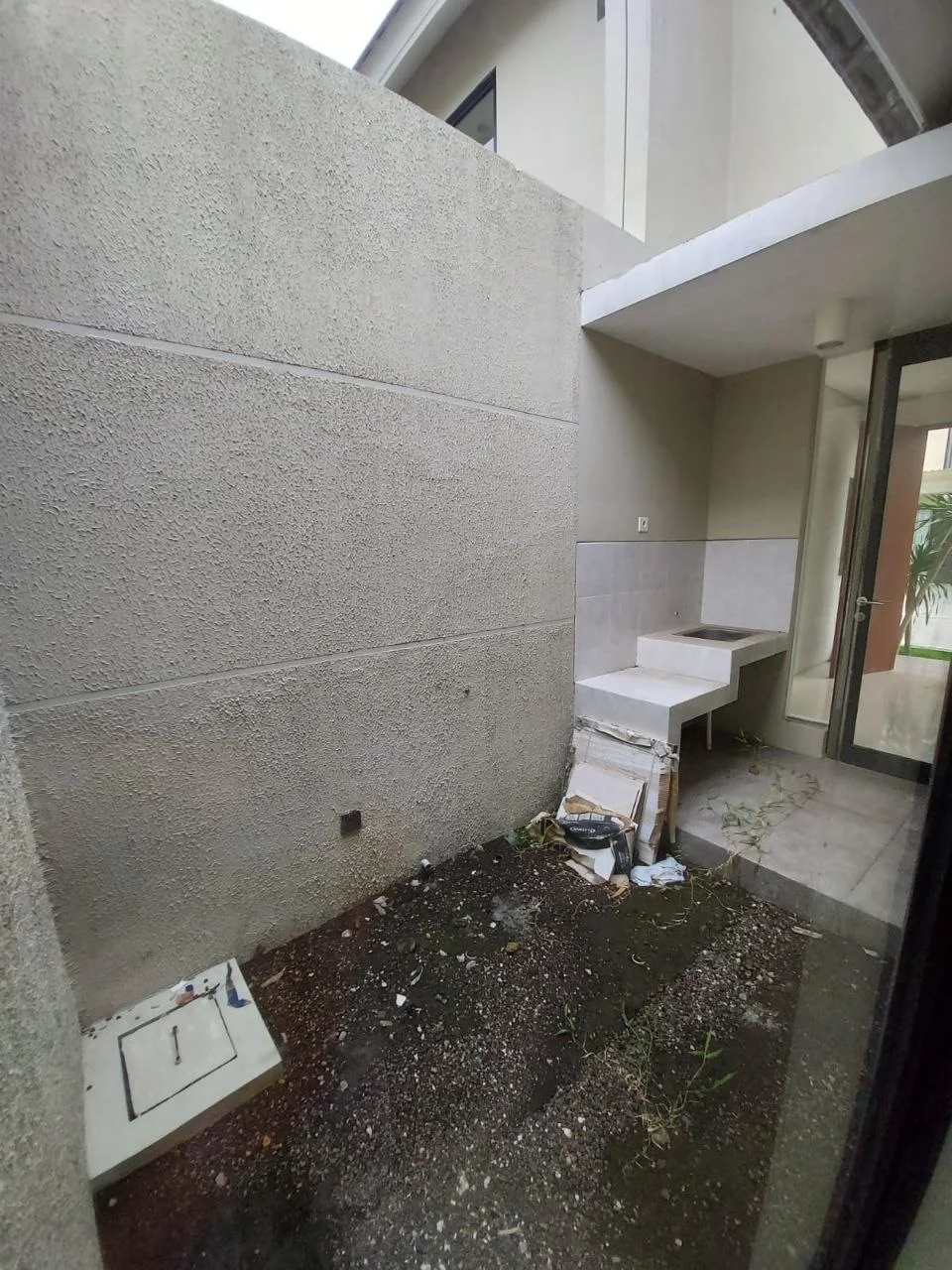 Dijual Rumah Siap Huni di North West Lake Citraland Surabaya Barat - Thumbnail 4