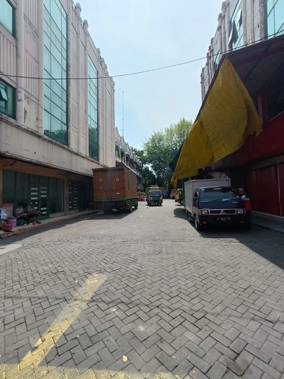 Dijual cepat ruko 3,5 lantai Pengampon Square Surabaya Pusat