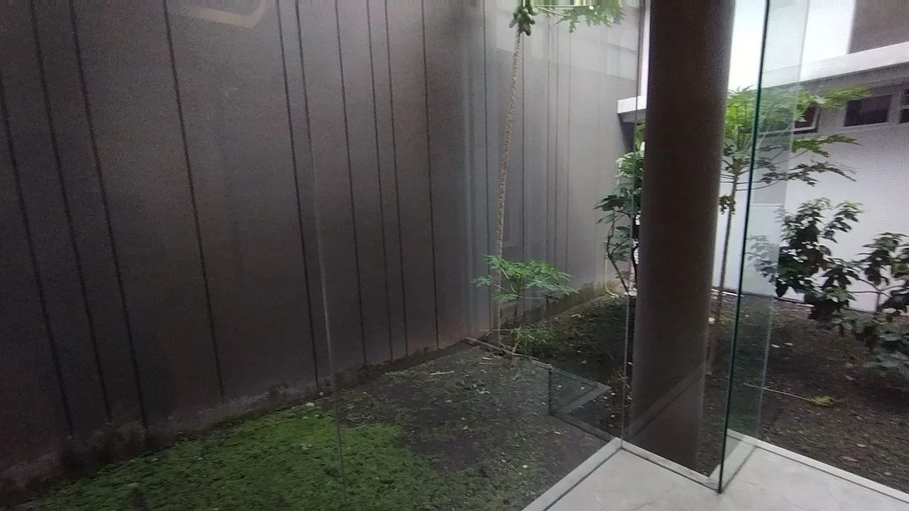 Dijual Rumah Baru Mewah Minimalis Modern di Kawasan Elite Perumahan Araya Surabaya Timur - Thumbnail 3