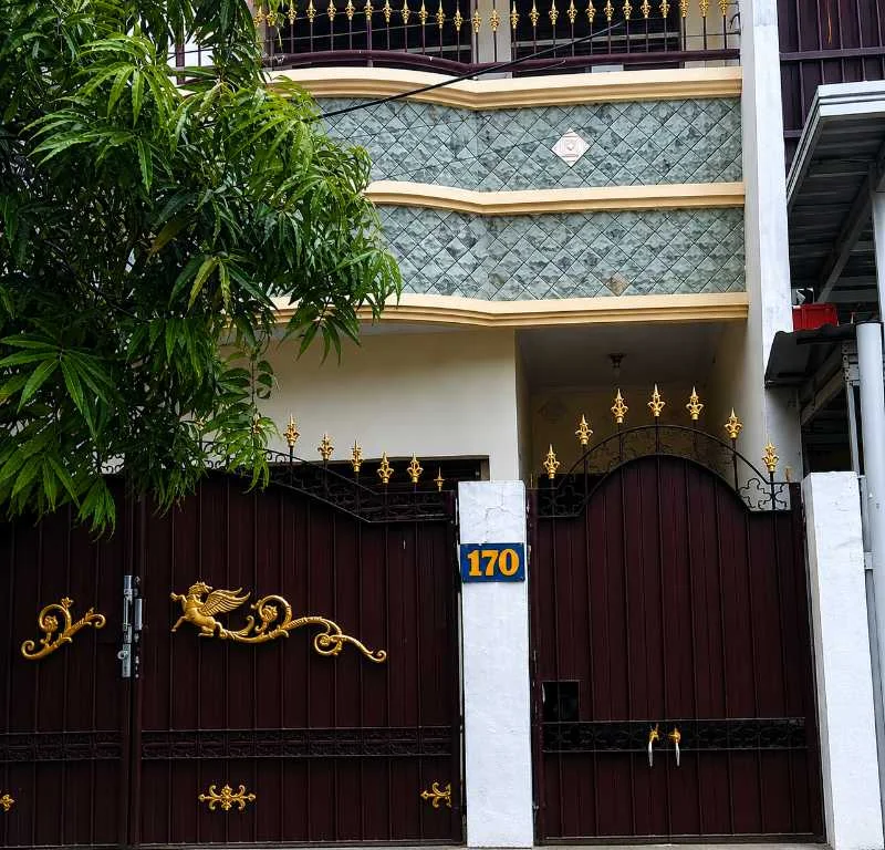 DIJUAL Rumah 2 Lantai Balkon, Surabaya Barat