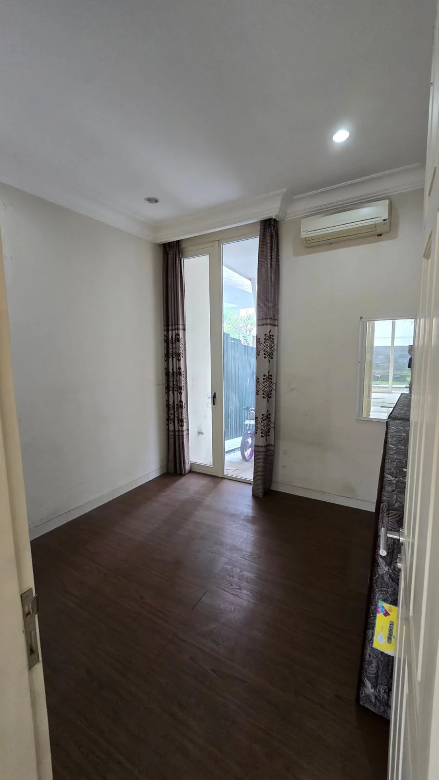 Dijual Rumah Strategis di Lariz Wood Pakuwon Indah Surabaya Barat - Thumbnail 3