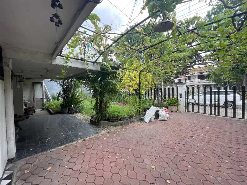 Dijual Rumah Mewah Lantai Luas Area Komersial Strategis di Rungkut Mejoyo, Surabaya Timur - Thumbnail 2