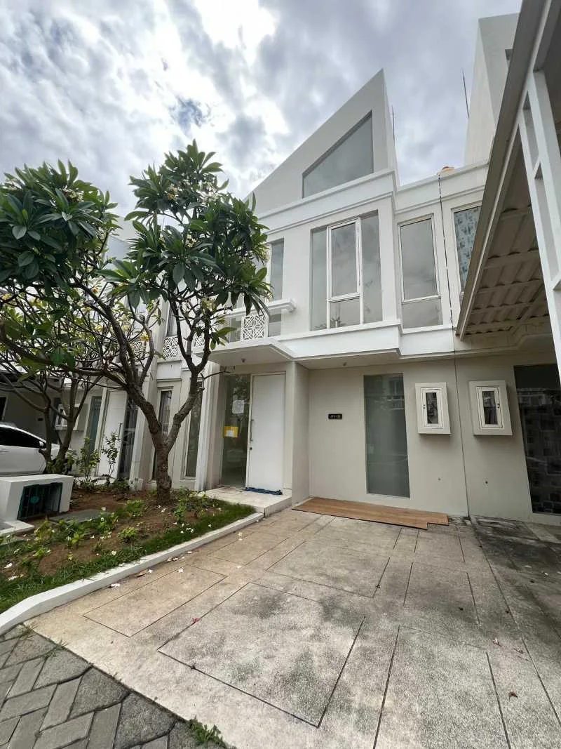 Dijual Rumah Modern di Grand Pakuwon Adelaide Surabaya Barat