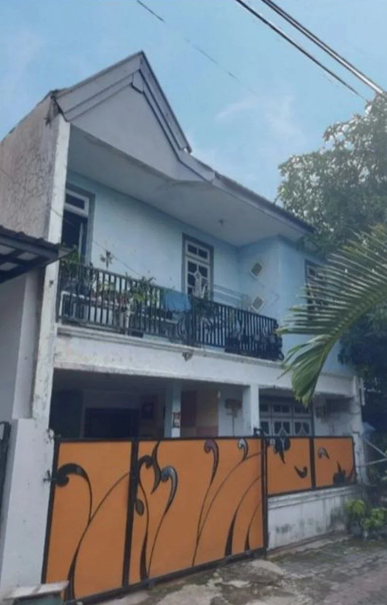Dijual Rumah Siap Huni di Jalan Candi Lempung Surabaya Barat