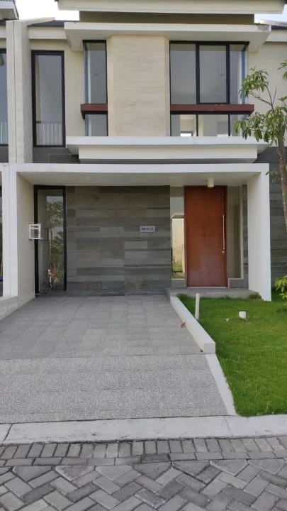 Dijual Rumah Siap Huni di Northwest Lake Citraland Surabaya Barat