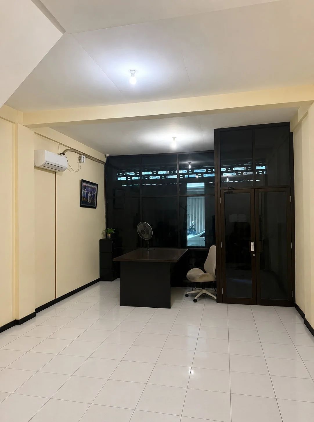 Dijual/Disewakan Ruko Strategis di Kawasan Klampis Jaya, Surabaya Timur - Image 1