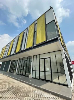 Dijual Ruko Baru dekat Kawasan Indrustri di Business Park, Mojokerto